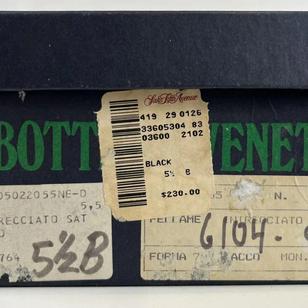 BOTTEGA VENETA INTRECCIATO SHOES - Picture 12 of 13